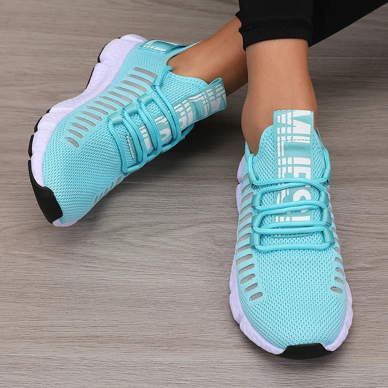 Sapatos esportivos de plataforma feminina com design moderno e respirável sapatos confortáveis ao ar livre caminhadas sapatos casuais