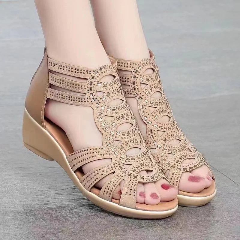 2024 verão novas sandálias romanas de couro macio feminino sola macia outwear sapatos de cunha moda casual designer sapato senhoras