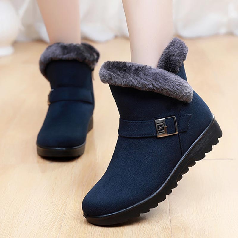 Bota Cano Curto Feminina - Versatilidade e Elegância em Cada Detalhe!
